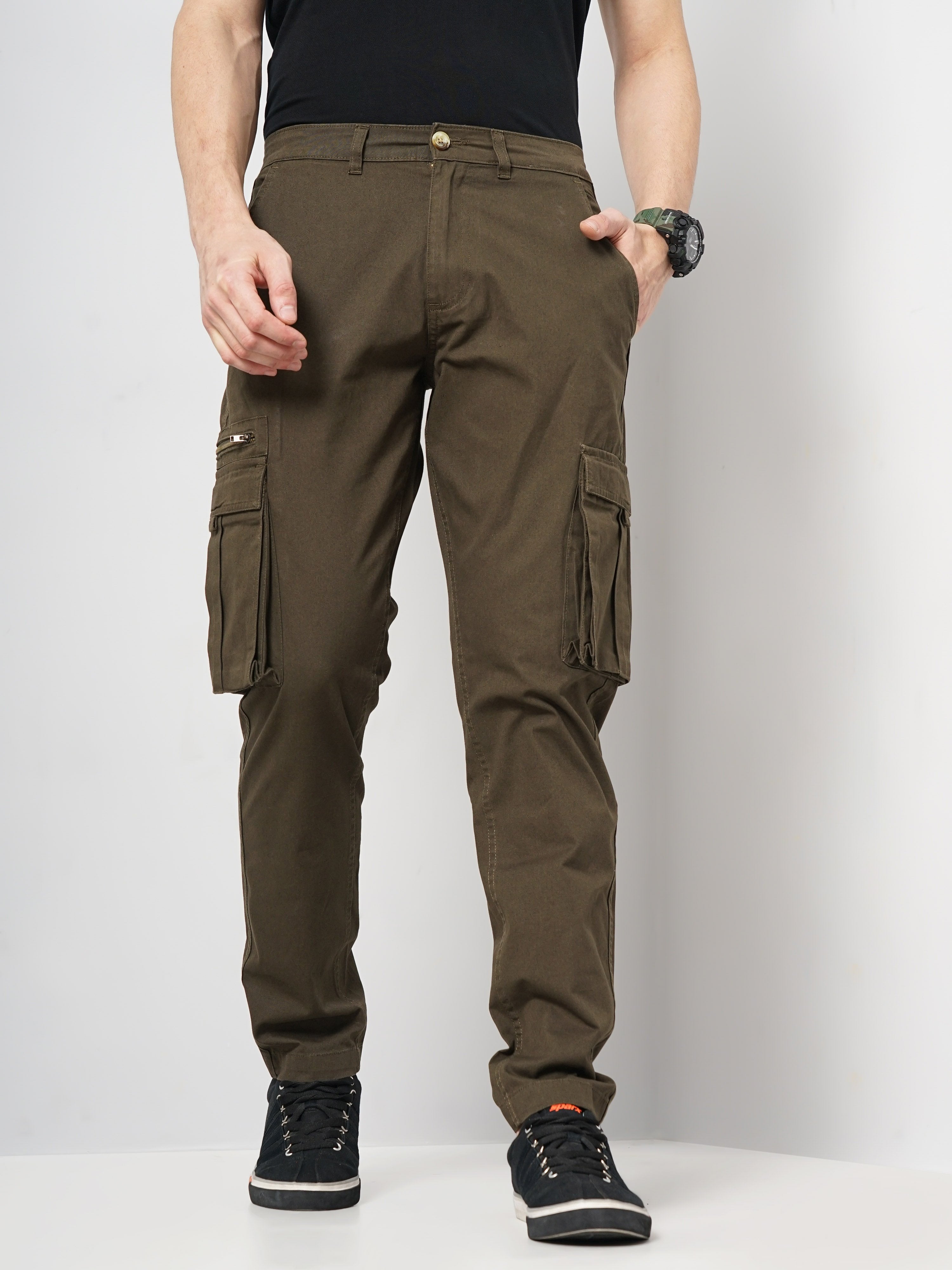 Celio Men Green Solid Straight Fit Cotton Trousers