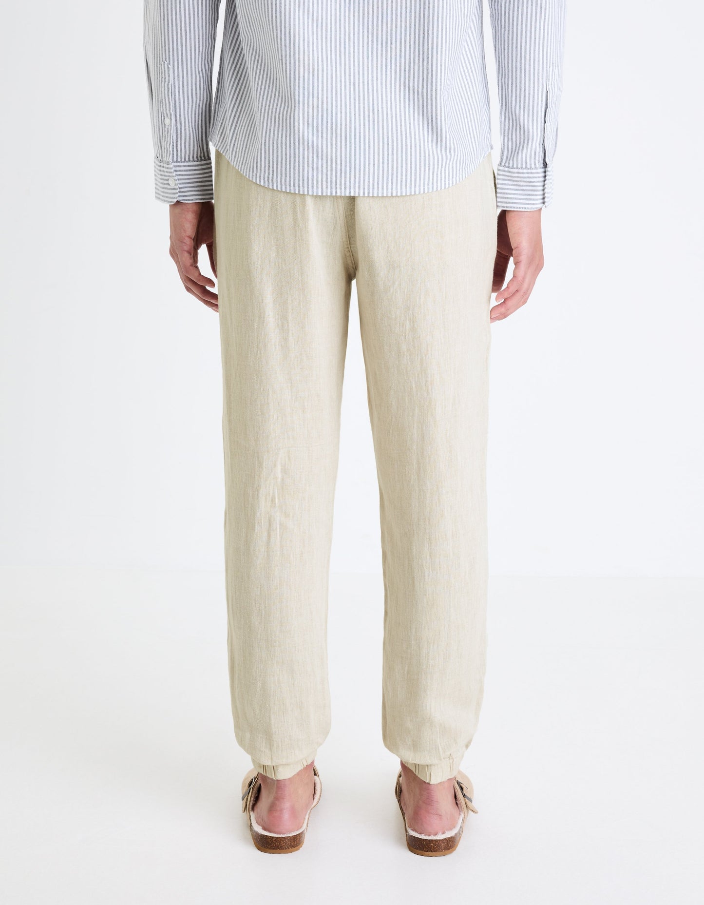 Celio* Men Off White Solid Jogger Fit Linen Trousers