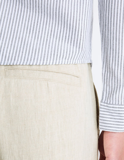 Celio* Men Off White Solid Jogger Fit Linen Trousers