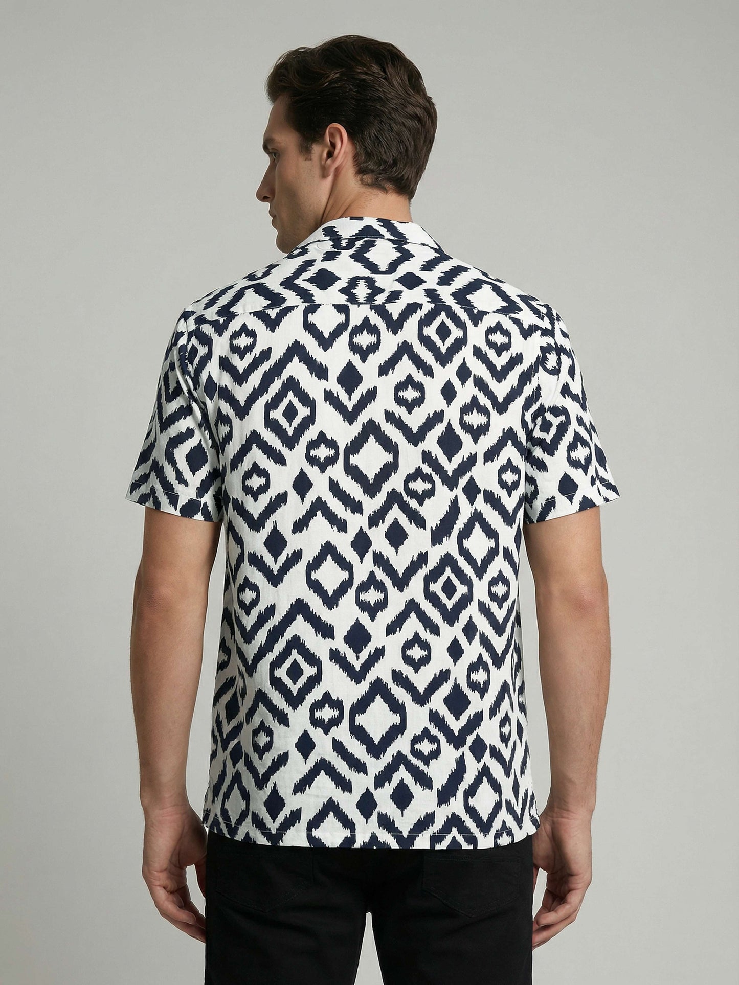 Celio* Men Black Printed Regular Fit Viscose Shirts