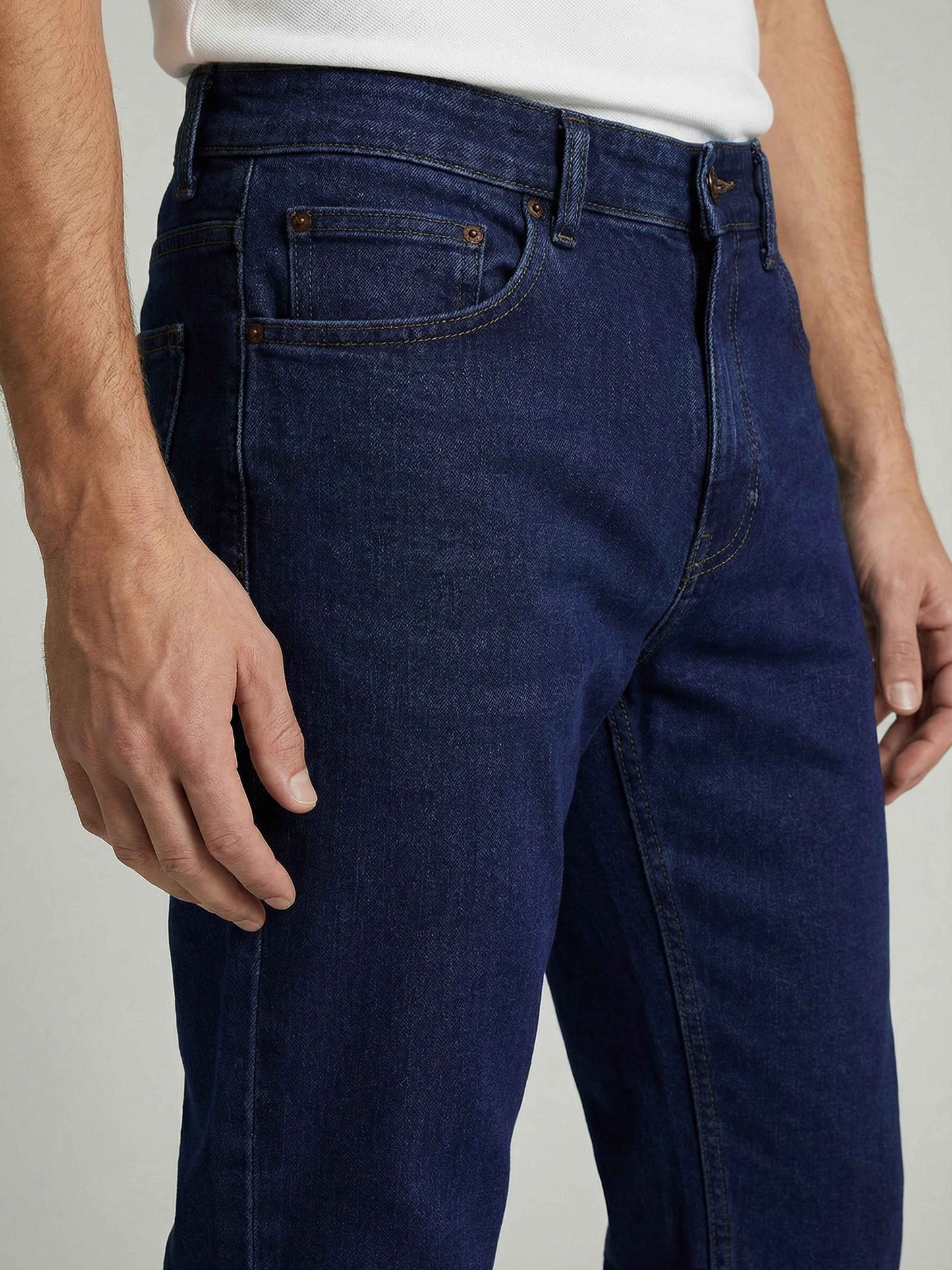 Celio* Men Blue Solid Straight Fit Cotton Jeans