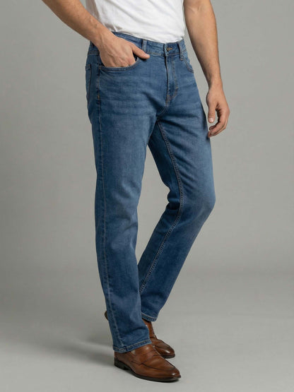 Celio* Men Blue Solid Straight Fit Cotton Jeans