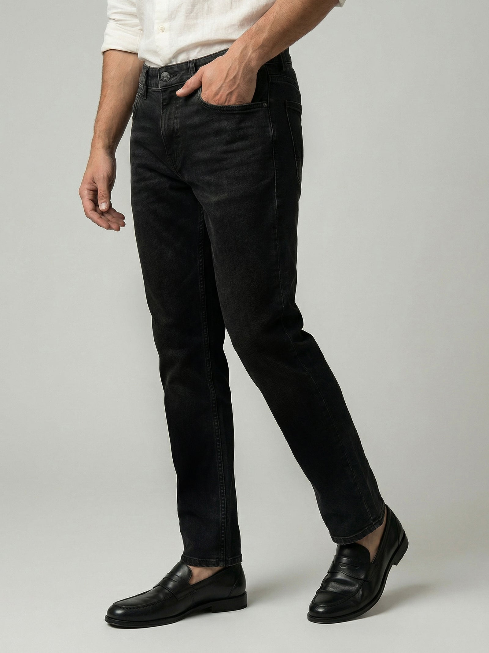 Celio Men Black Solid Straight Fit Cotton Jeans