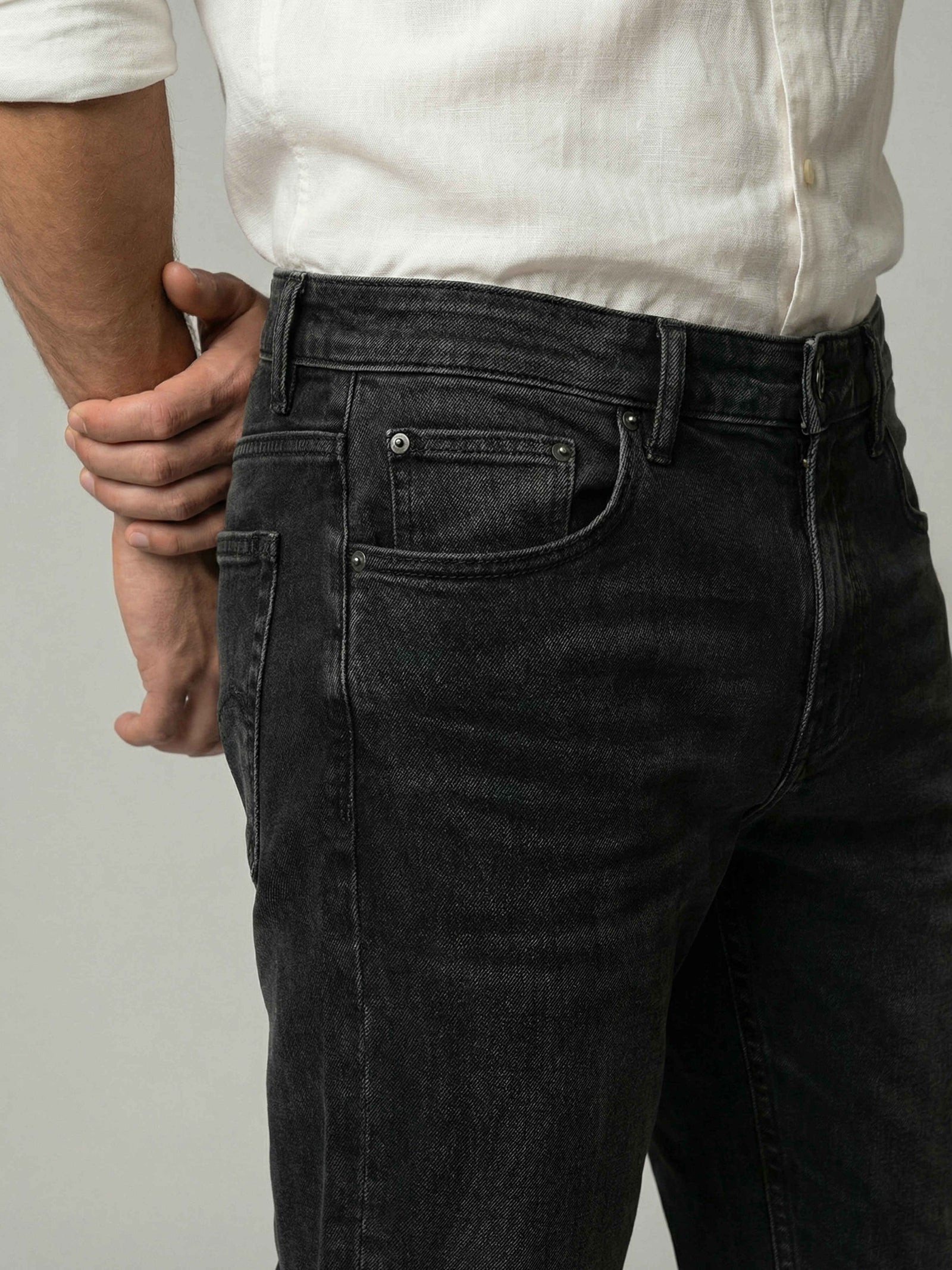 Celio Men Black Solid Straight Fit Cotton Jeans