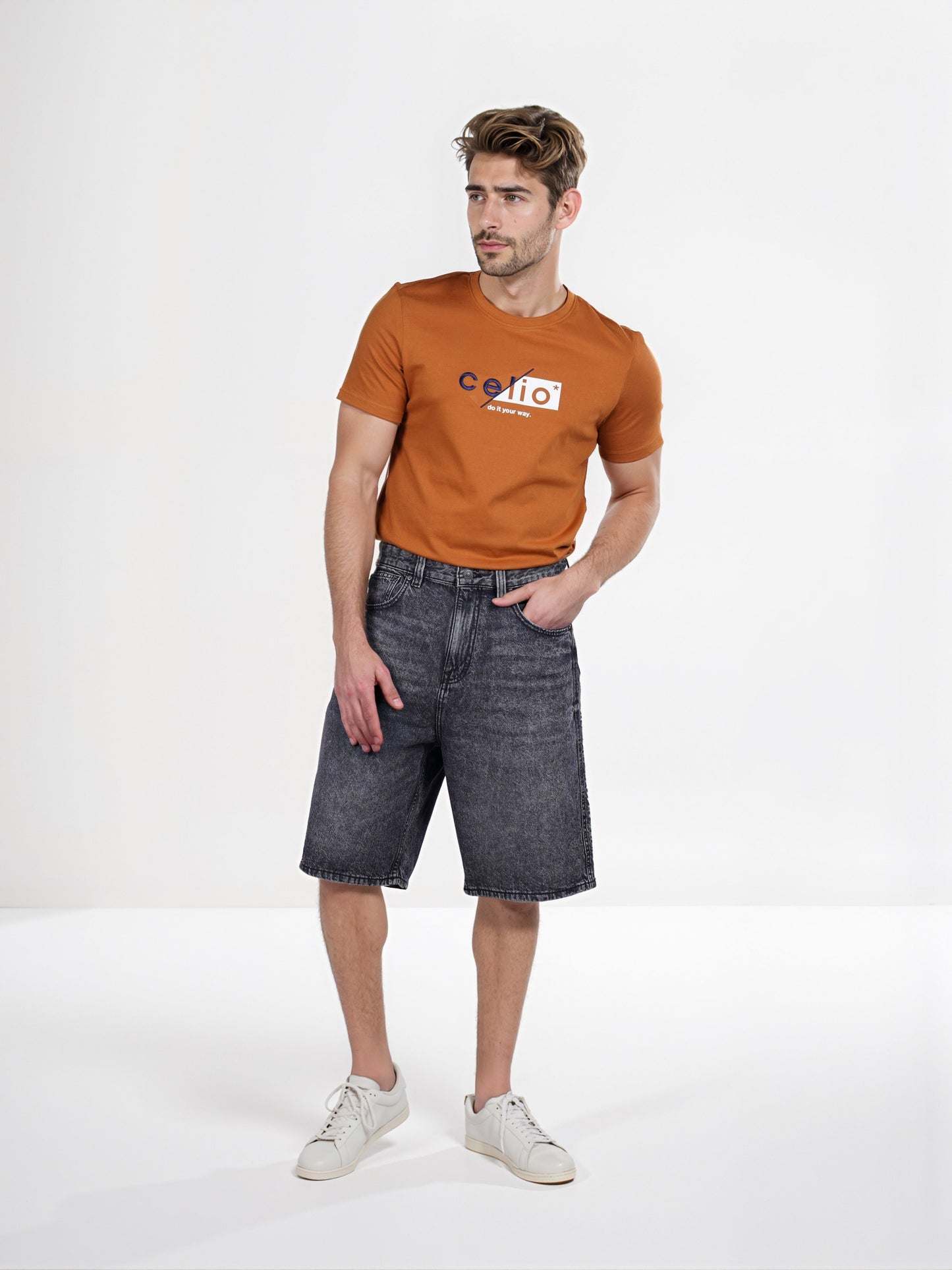 Celio* Cotton Straight Fit Black Bermuda