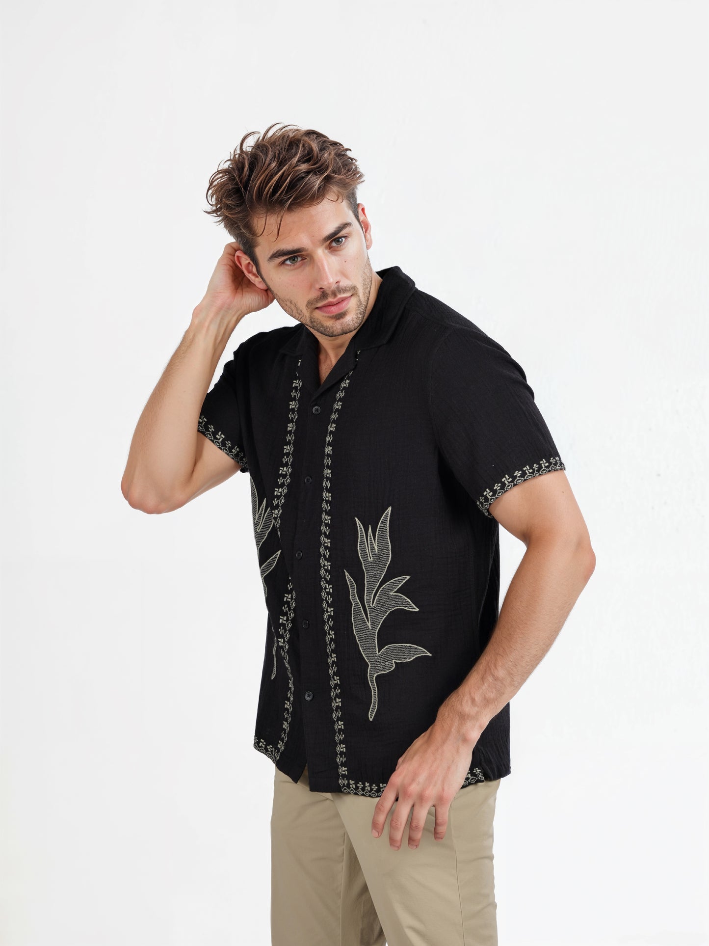 Celio* Embroidered Regular Fit Cotton Black Shirt