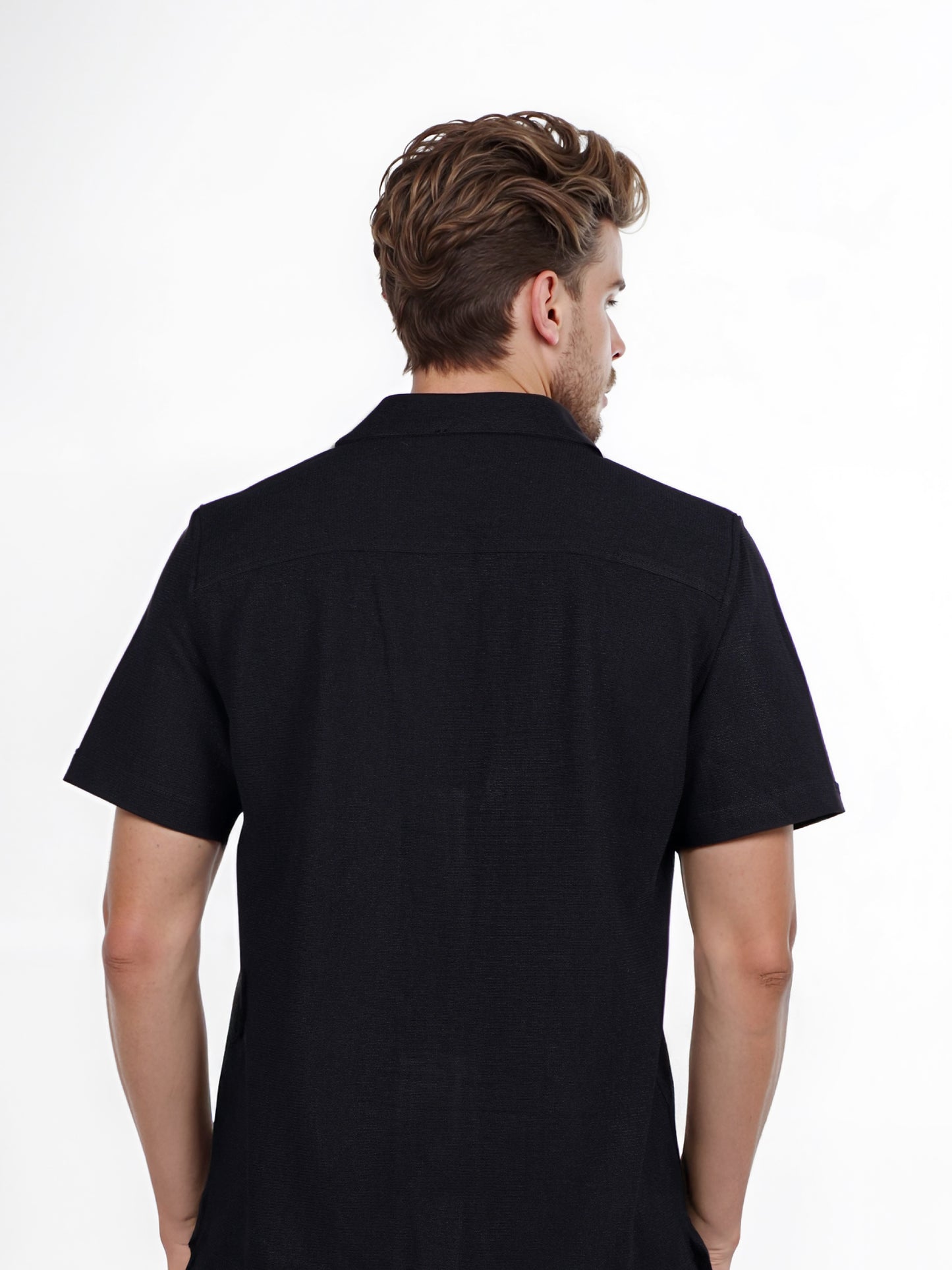 Celio* Solid Regular Fit Poly-Cotton Black Shirt