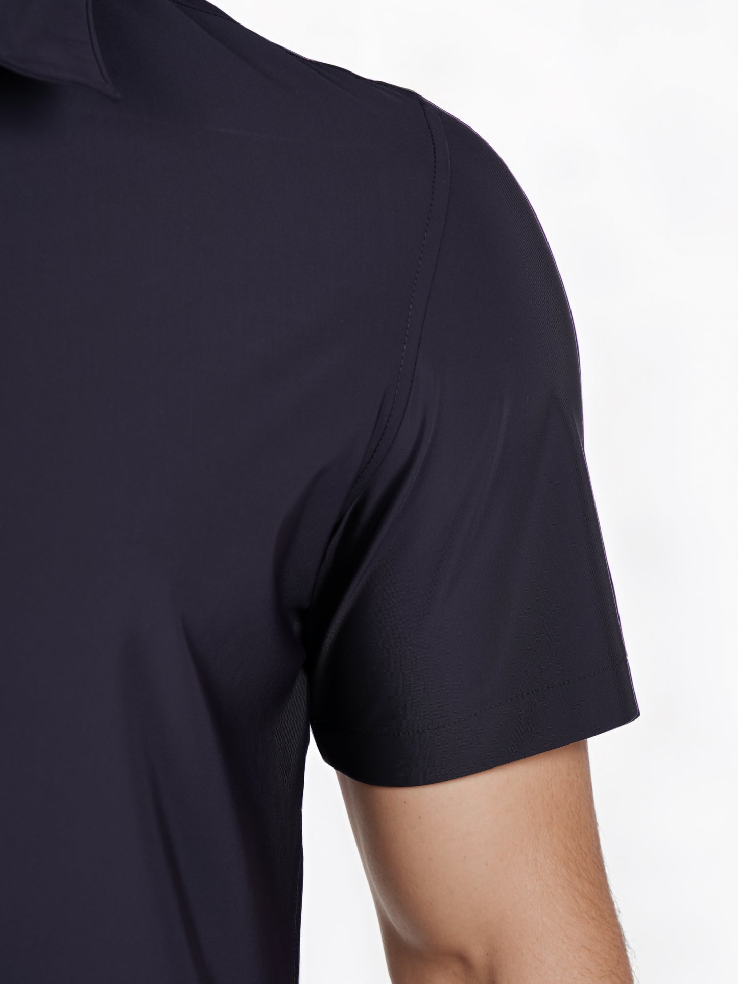 Celio* Solid Slim Fit Poly-Cotton Black Shirt