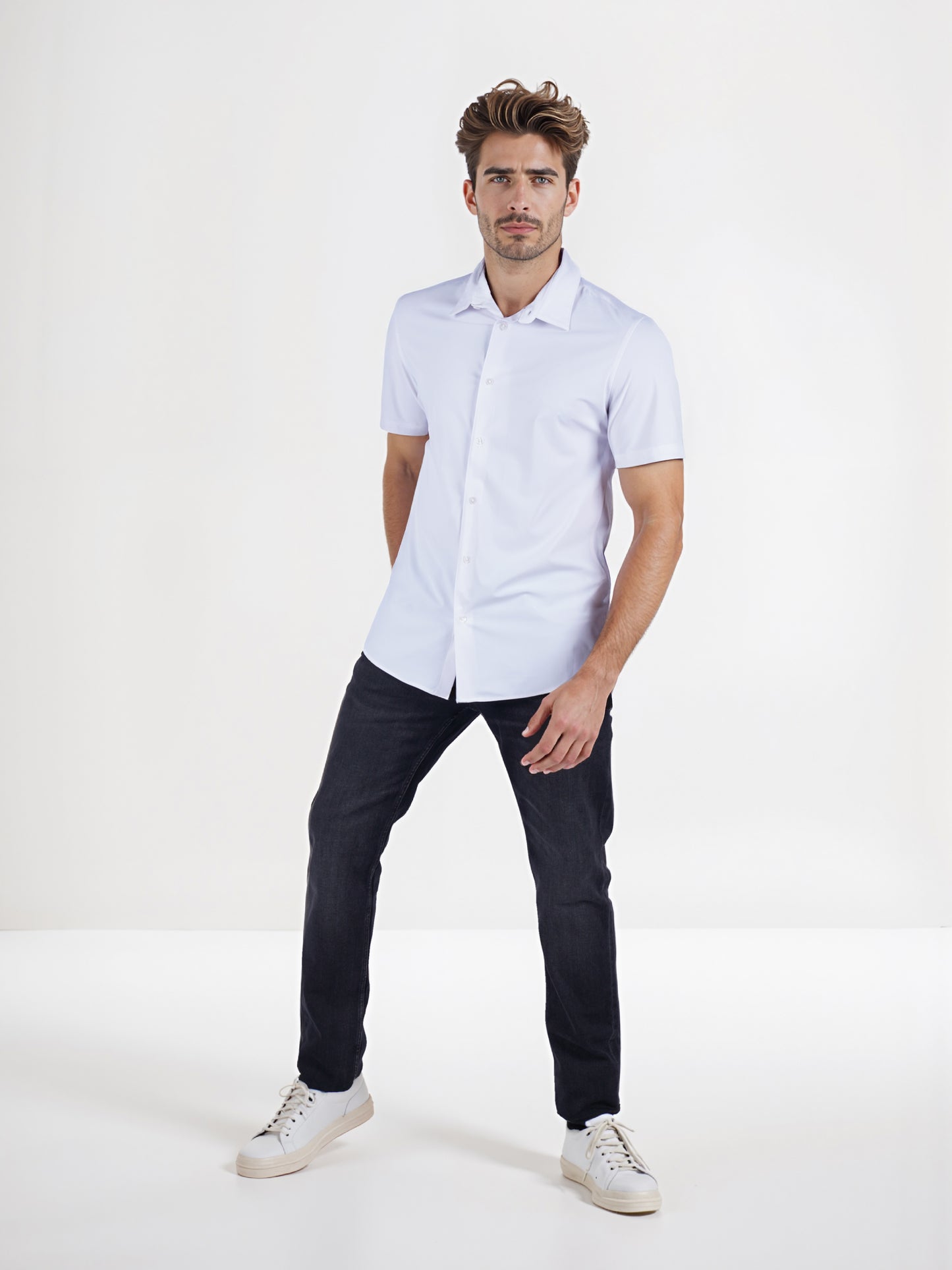 Celio* Solid Slim Fit Poly-Cotton White Shirt