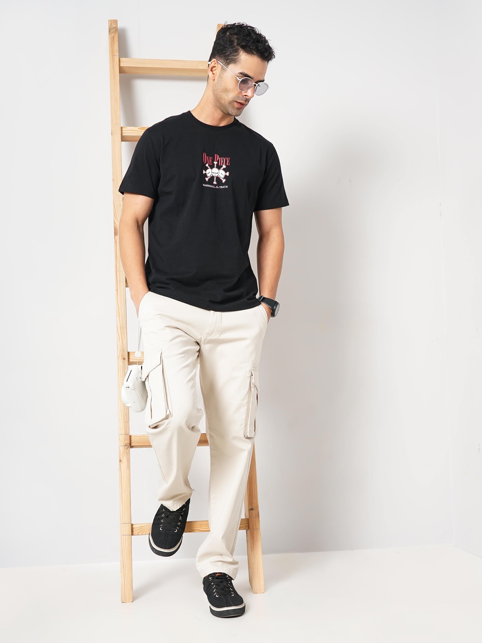 One Piece Black T-Shirt