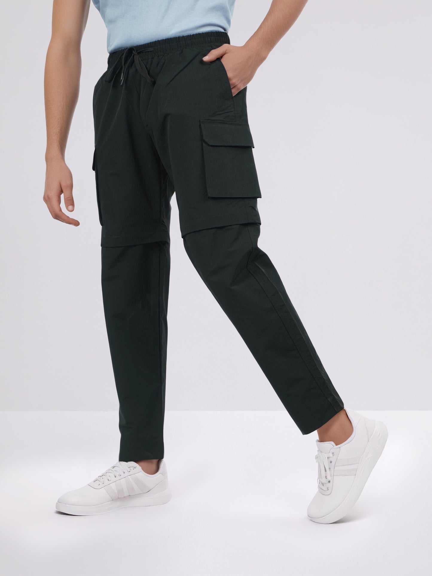 Celio* Men Olive Solid Loose Fit Nylon Jeans