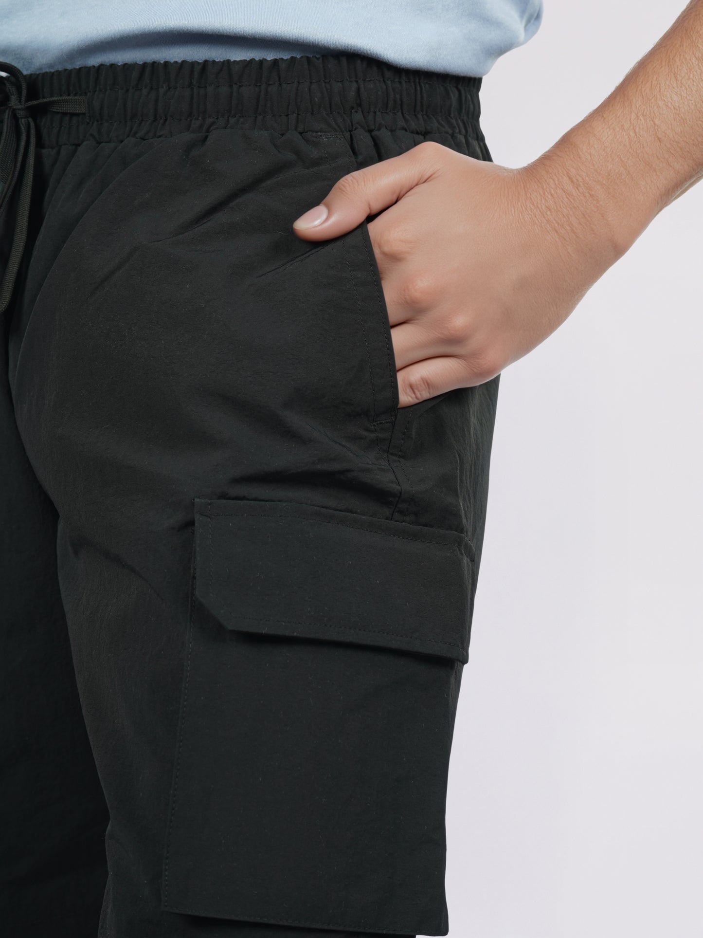 Celio* Men Olive Solid Loose Fit Nylon Jeans