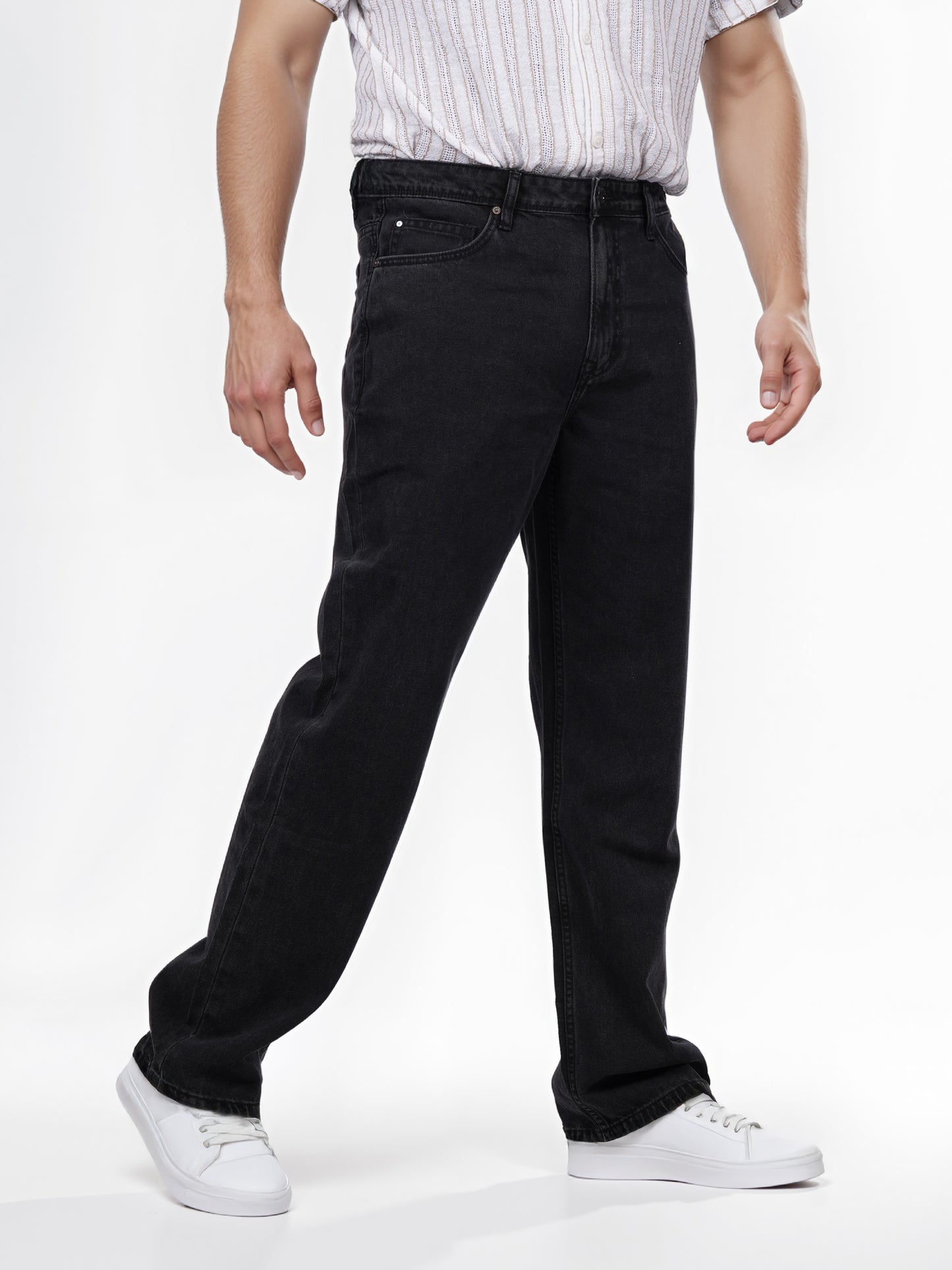 Celio* Men Black Solid Loose Fit Cotton Jean