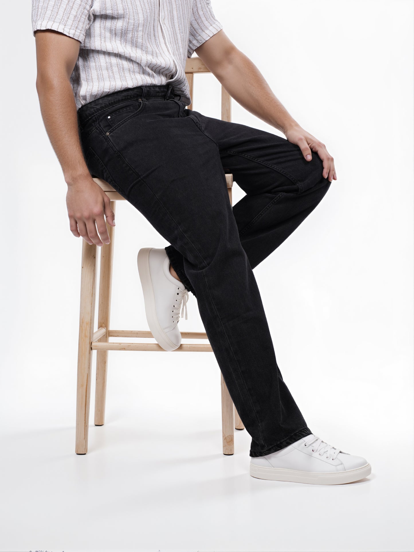 Celio* Men Black Solid Loose Fit Cotton Jean