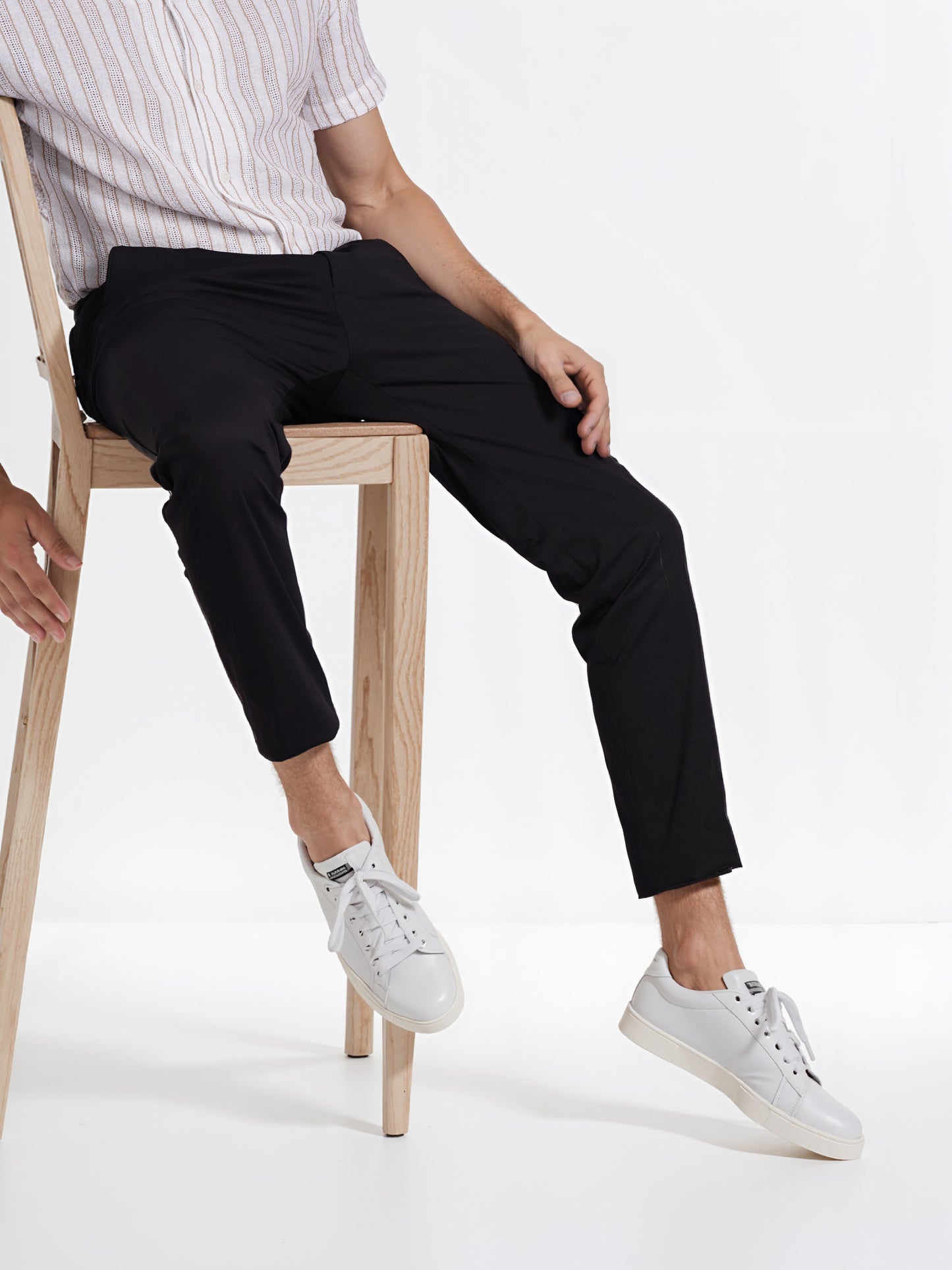 Celio* Men Black Solid Slim Fit Cotton Knit Trouser