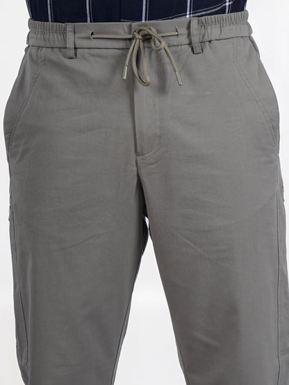 Celio* Men Olive Solid Slim Fit Polyester Cargo