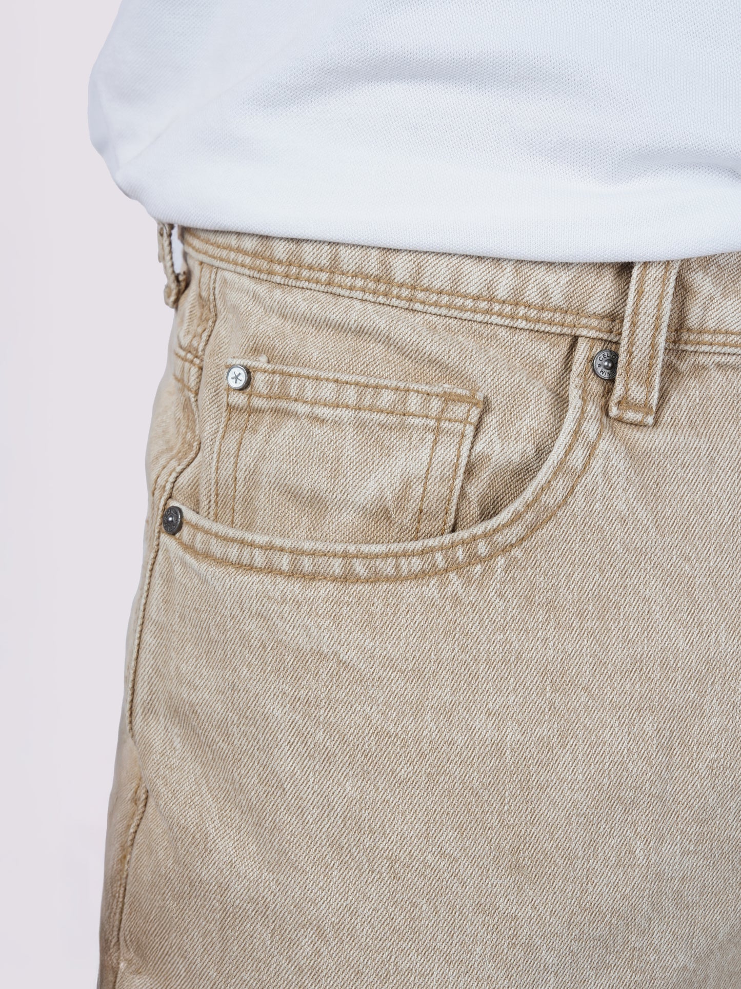 Celio* Men Brown Solid Loose Fit Cotton Jeans