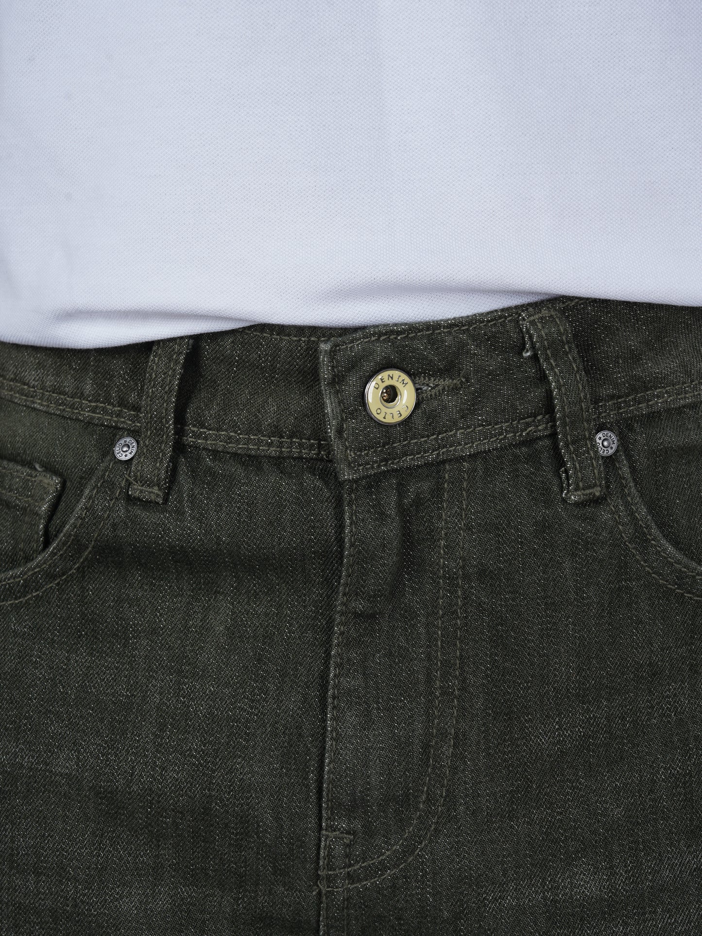 Celio* Men Olive Solid Loose Fit Cotton Jeans