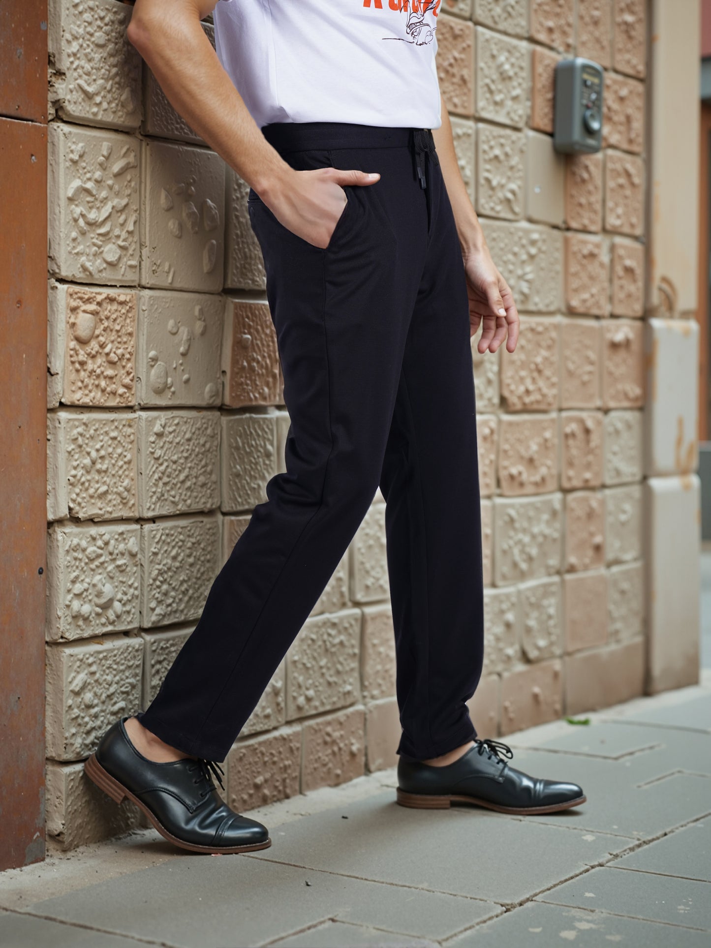 Celio* Men Black Solid Slim Fit Terylene Knit Trouser