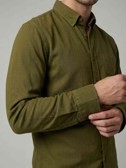 Celio Men Olive Solid Regular Fit Cotton Shirts