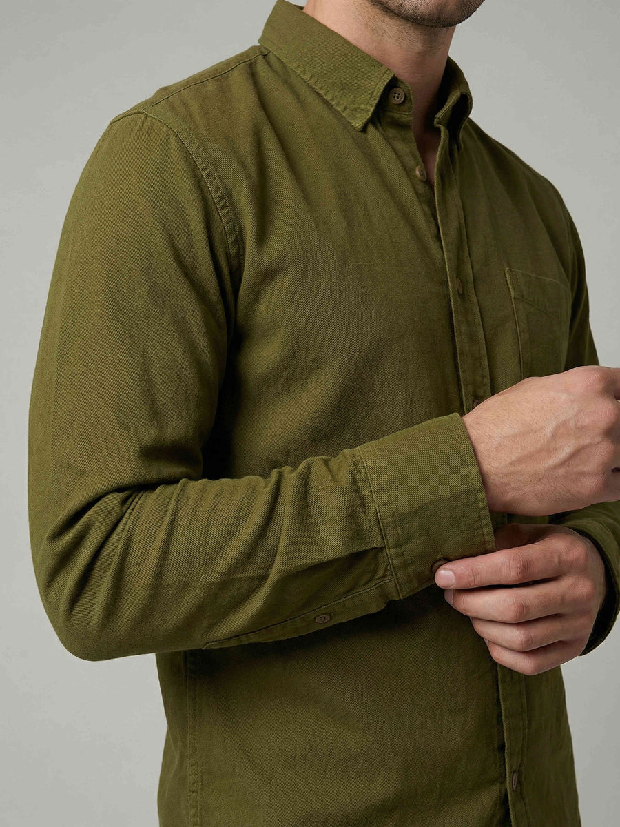 Celio Men Olive Solid Regular Fit Cotton Shirts