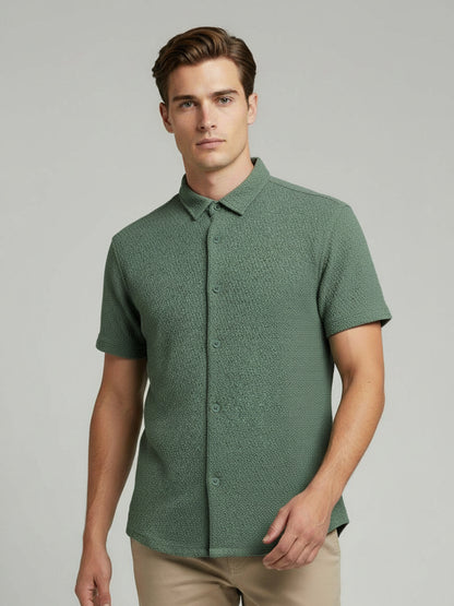 Celio* Men Olive Solid Regular Fit Polyester Shirts