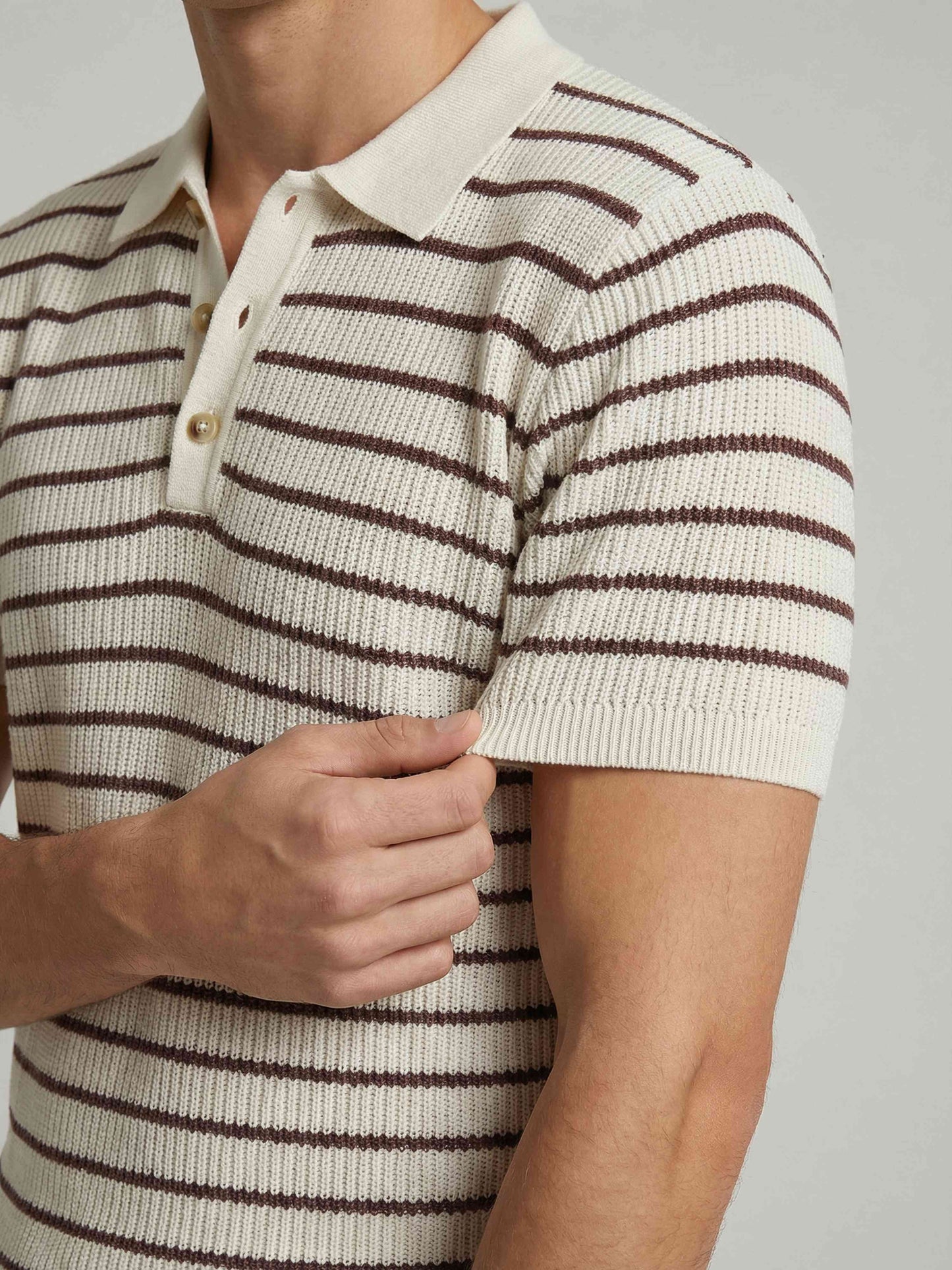 Celio* Men Off White Striped Regular Fit Cotton T-Shirts