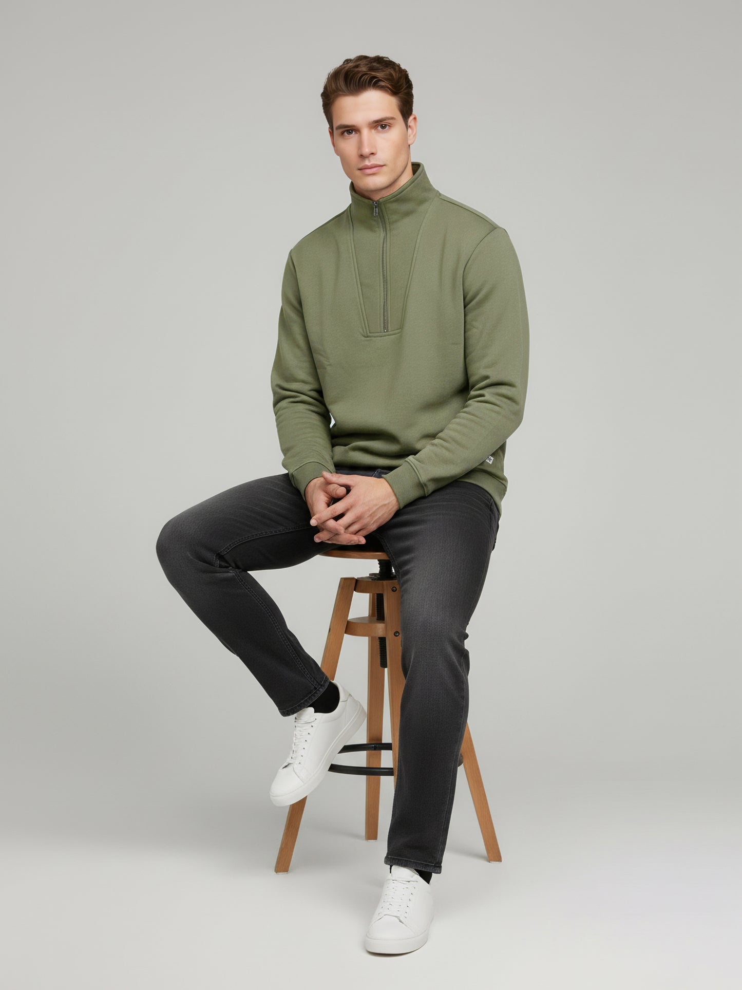 Celio Men Olive Solid Regular Fit Cotton Sweatshirts