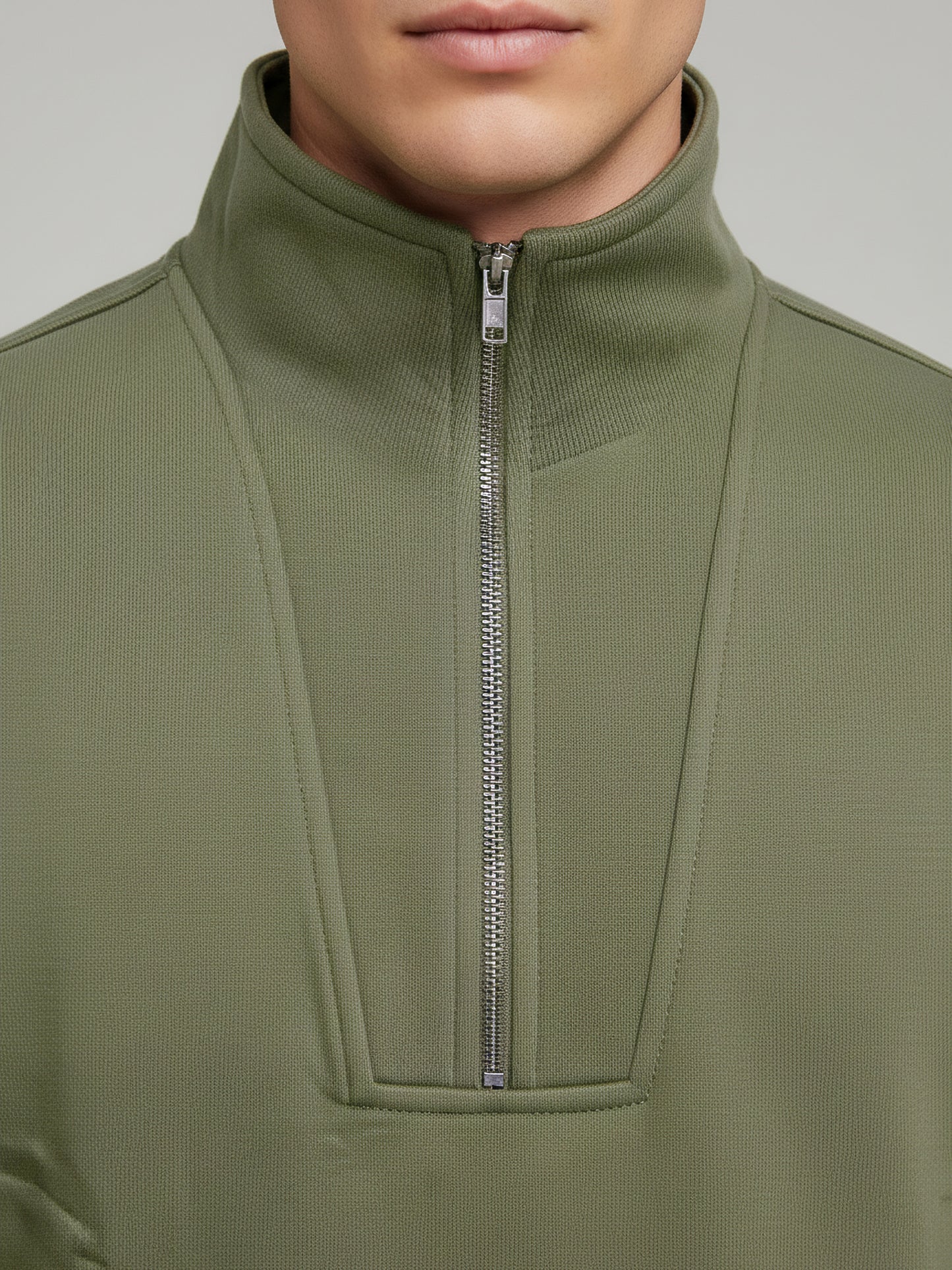 Celio Men Olive Solid Regular Fit Cotton Sweatshirts