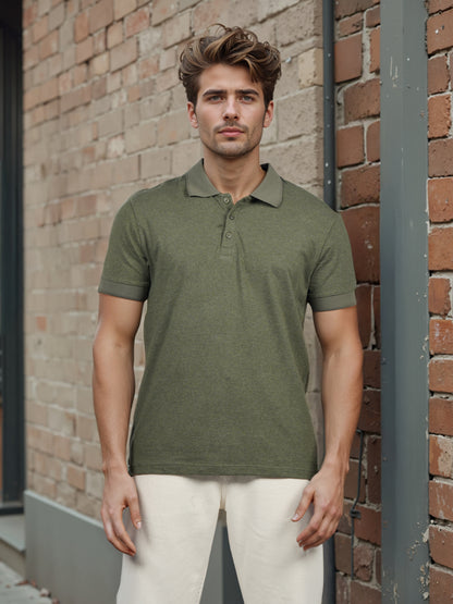 Celio* Men Olive Solid Regular Fit Cotton T-shirt