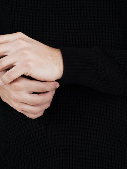 Celio* Men Black Solid Regular Fit Cotton Sweaters