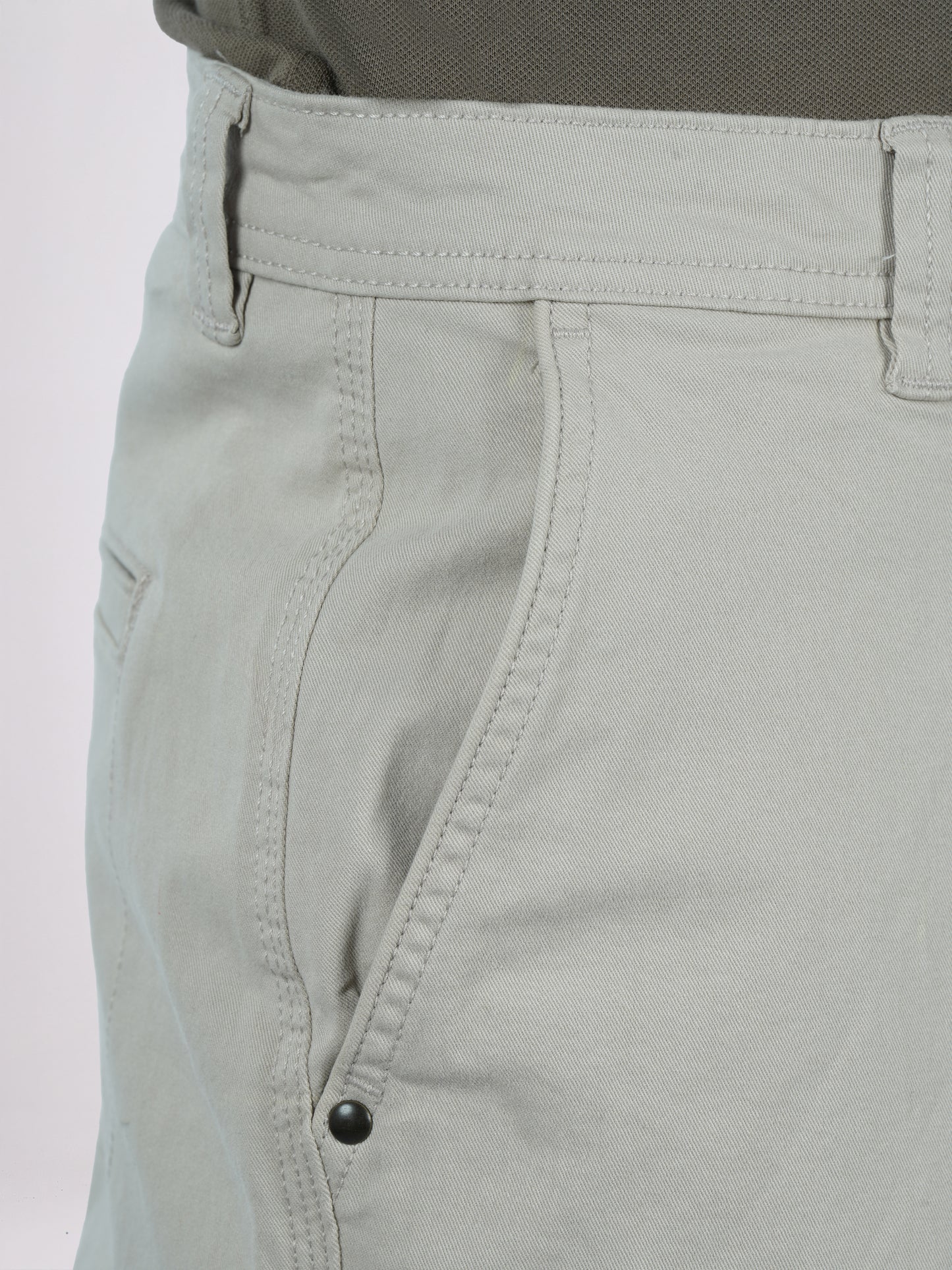 Celio* Men Beige Solid Baggy Fit Cotton Trousers