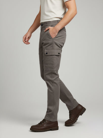 Celio* Men Taupe Solid Straight Fit Cotton Trousers