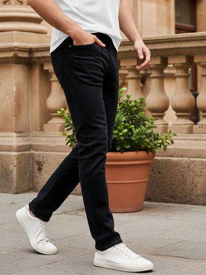 Celio* Men Black Solid Straight Fit Cotton Jeans