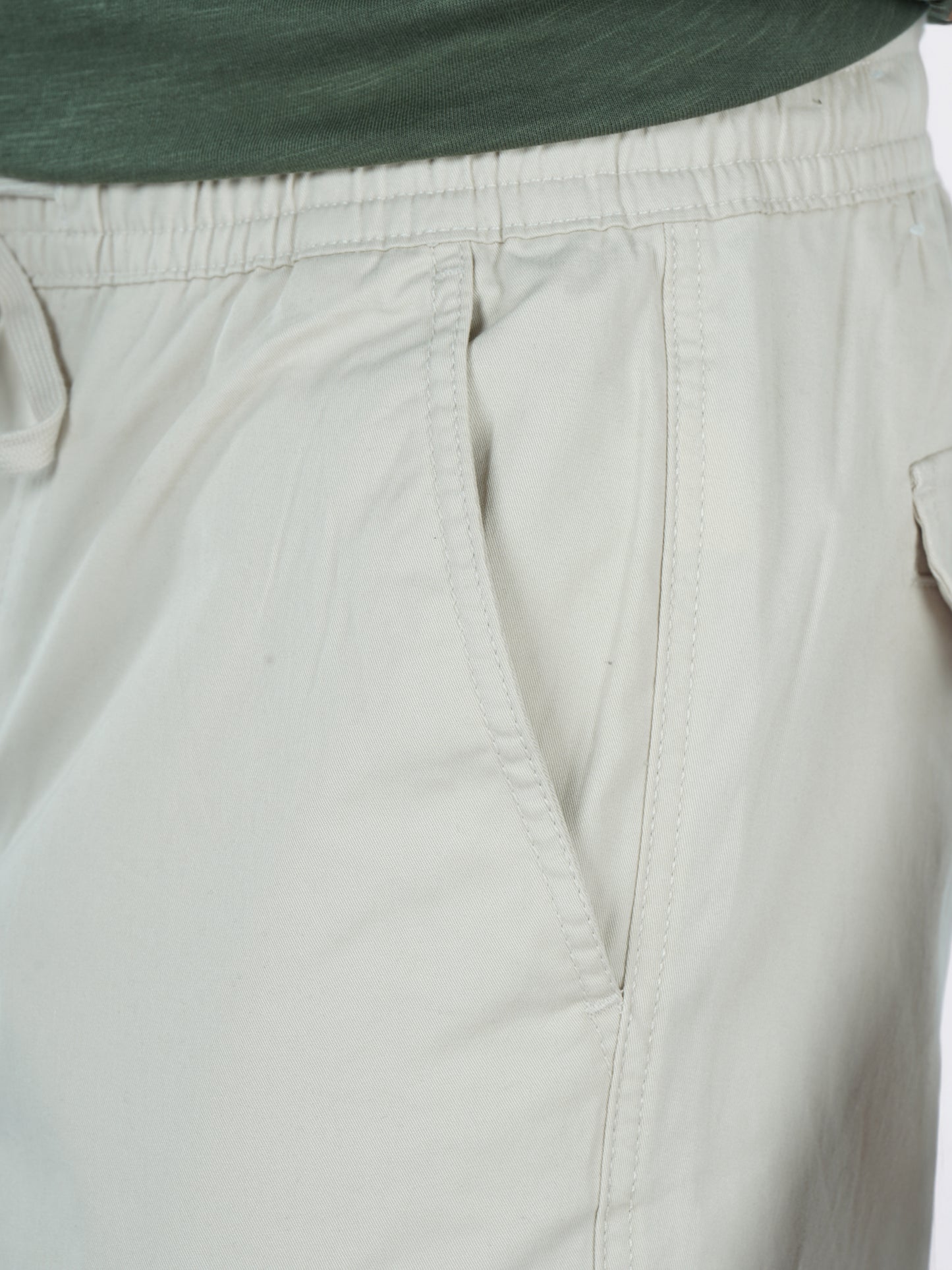 Celio Men White Solid Straight Fit Cotton Trousers