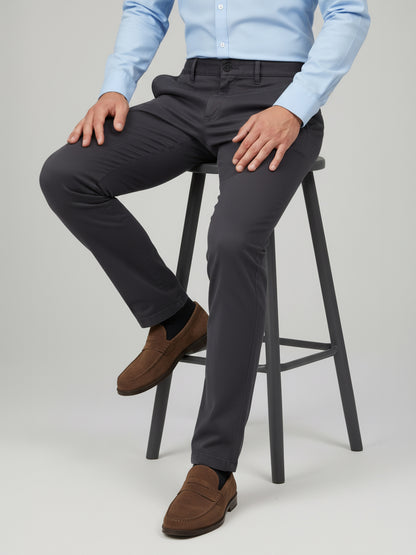 Celio* Men Grey Solid Straight Fit Cotton Trousers