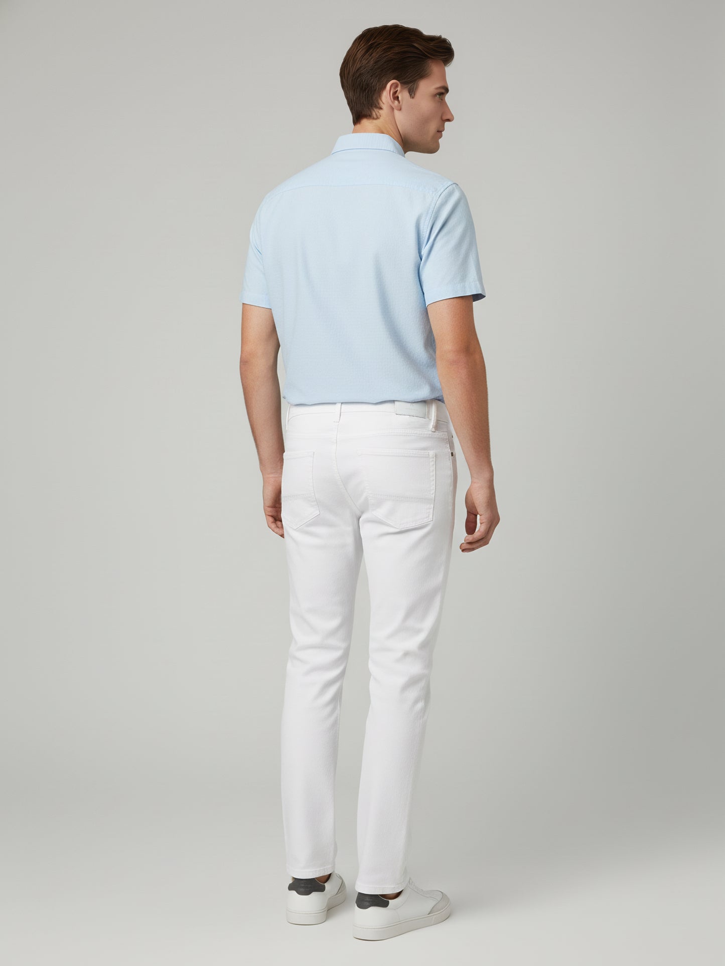 Celio* Men White Solid Straight Slim Cotton Jeans