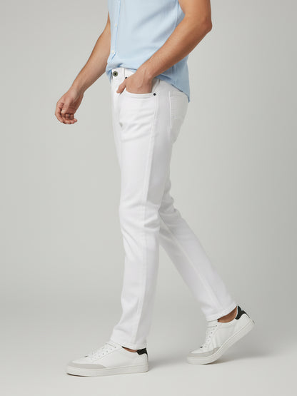 Celio* Men White Solid Straight Slim Cotton Jeans