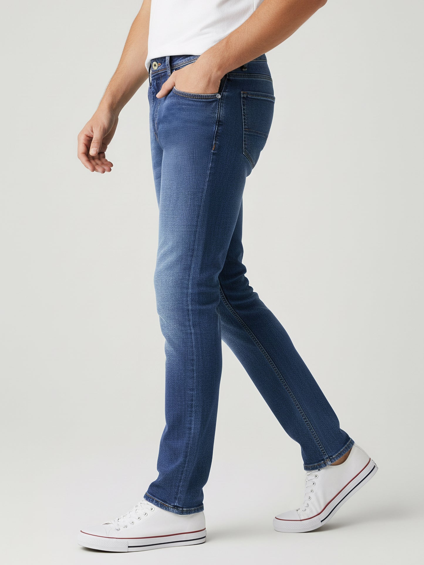 Celio Men Blue Solid Slim Fit Cotton-Blend Jeans