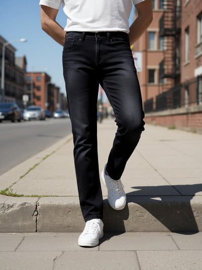 Celio* Men Black Solid Straight Fit Cotton Jeans