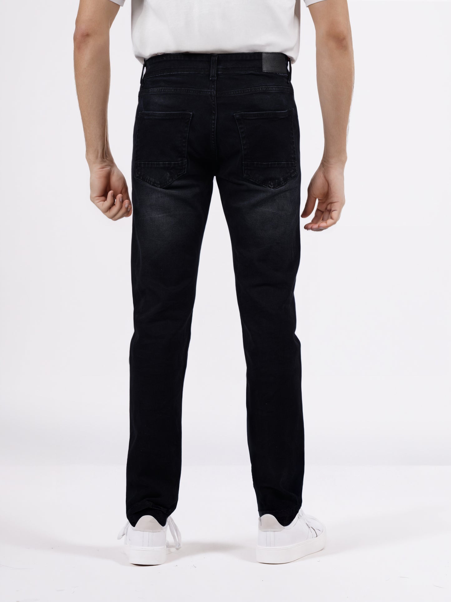 Celio* Men Black Solid Straight Fit Cotton Jeans