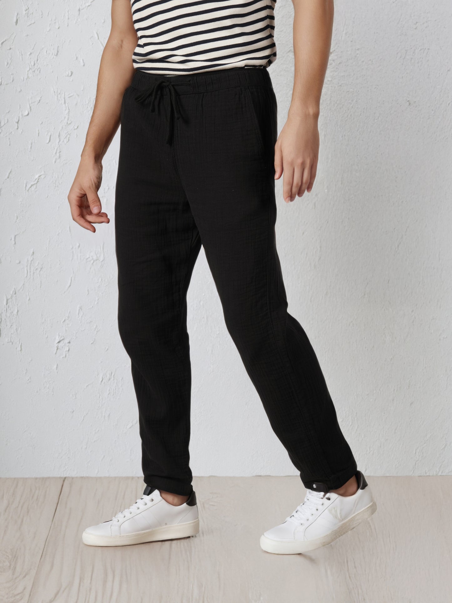 Celio* Men Black Solid Jogger Fit Cotton Trousers
