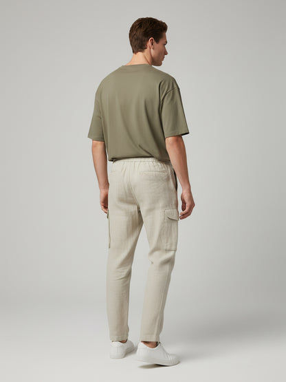 Celio* Men  Cream Solid straight-fit Cotton-Linen-Blend Trousers