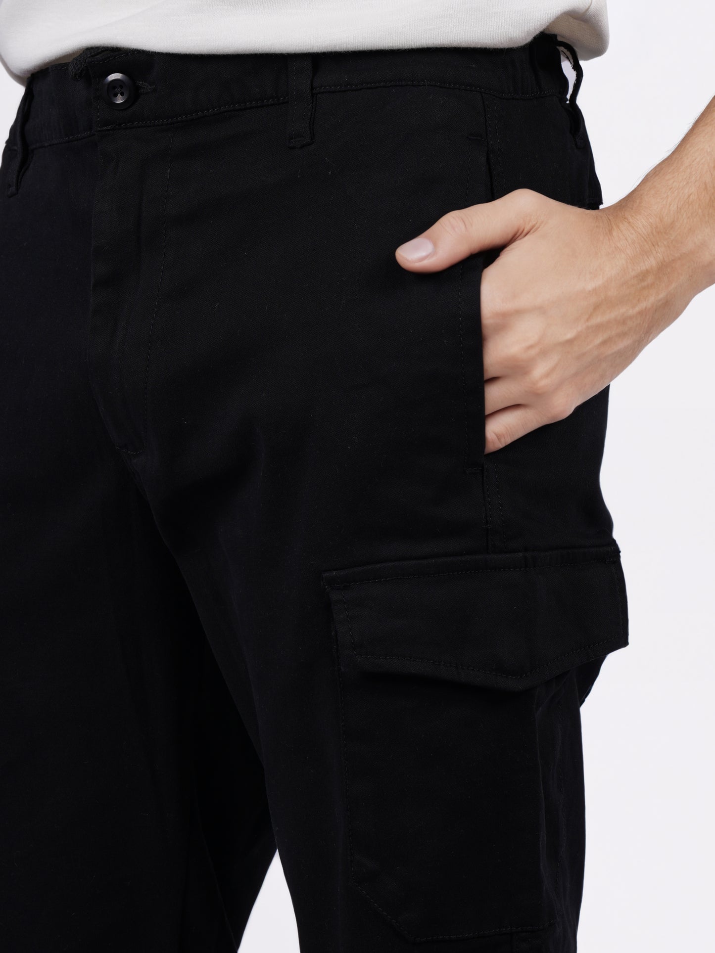 Celio* Men Black Solid Straight Fit Cotton Trousers
