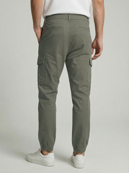 Celio* Men Olive Solid Straight Fit Cotton Trousers
