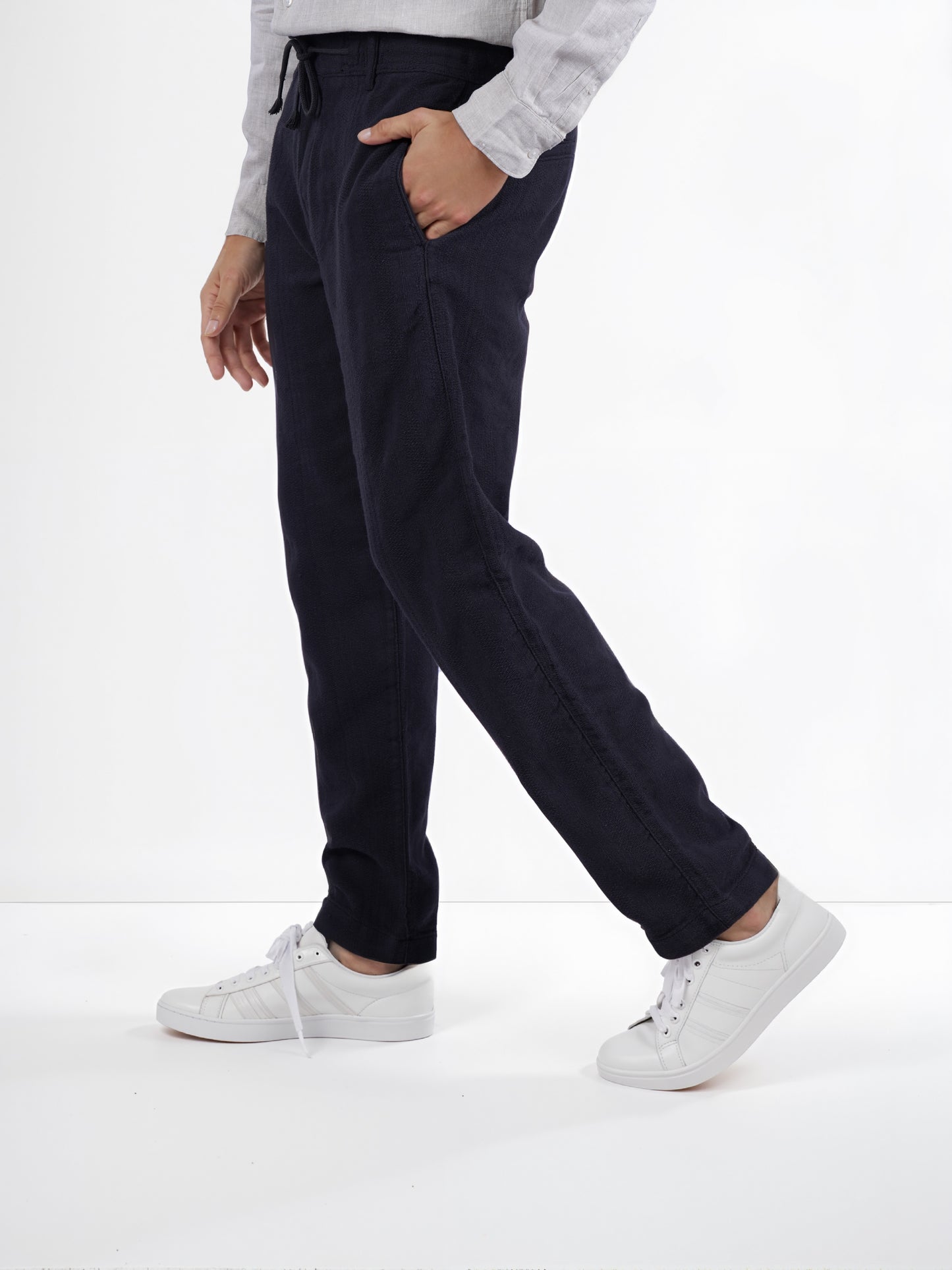 Celio* Men Black Solid Relaxed Fit Casual Trouser