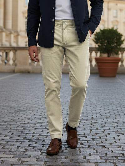 Celio* Men Cream Solid Straight Fit Cotton Trousers