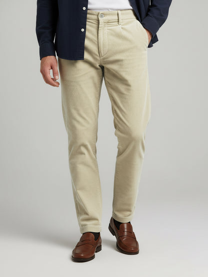 Celio* Men Cream Solid Straight Fit Cotton Trousers
