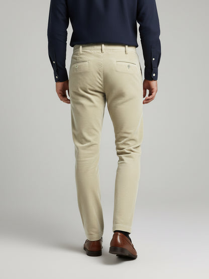 Celio* Men Cream Solid Straight Fit Cotton Trousers
