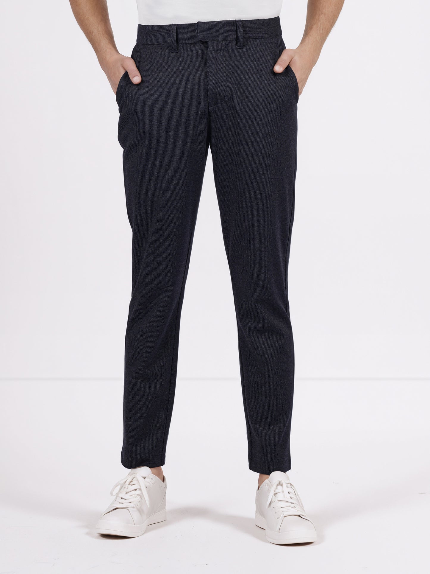 Celio* Men Black Solid Straight Fit Viscose Trousers